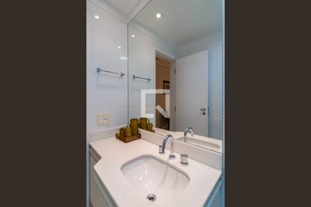 Apartamento à venda com 349m², 4 quartos e 4 vagasQuarto 2 Banheiro