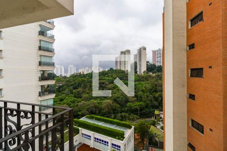 Apartamento à venda com 349m², 4 quartos e 4 vagasQuarto 1 Closet  Vista 
