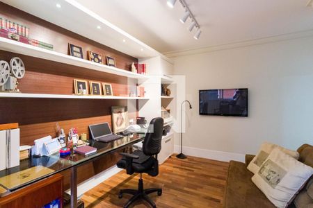 Apartamento à venda com 349m², 4 quartos e 4 vagasQuarto 3