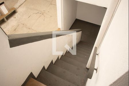 Casa para alugar com 200m², 2 quartos e 2 vagas Casa para alugar com 200m², 2 quartos e 2 vagasAcesso ao Quintal