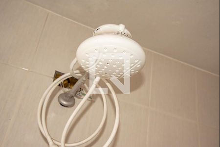 Casa para alugar com 200m², 2 quartos e 2 vagas Casa para alugar com 200m², 2 quartos e 2 vagasBanheiro de Serviço