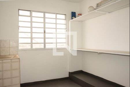 Casa para alugar com 200m², 2 quartos e 2 vagas Casa para alugar com 200m², 2 quartos e 2 vagasÁrea de Serviço
