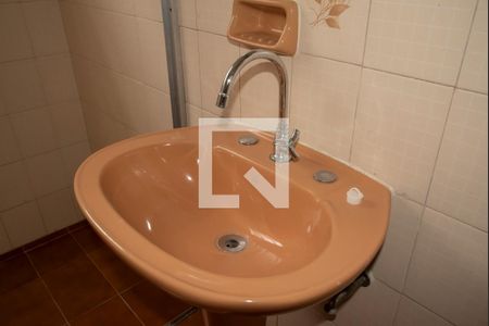 Casa para alugar com 200m², 2 quartos e 2 vagas Casa para alugar com 200m², 2 quartos e 2 vagasBanheiro