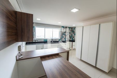 Apartamento para alugar com 235m², 3 quartos e 3 vagasCozinha