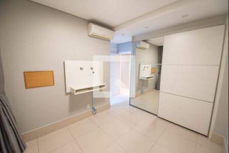 Apartamento para alugar com 235m², 3 quartos e 3 vagasSuíte 1