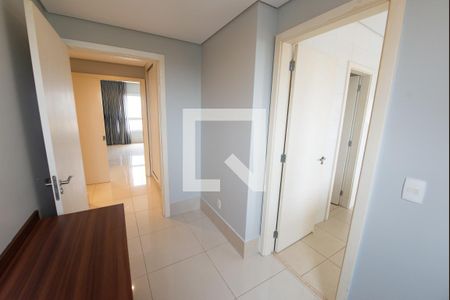 Apartamento para alugar com 235m², 3 quartos e 3 vagasEscritório