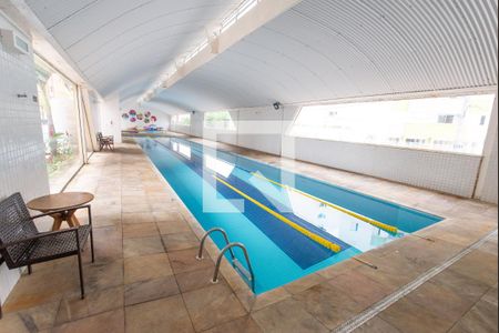 Apartamento para alugar com 235m², 3 quartos e 3 vagasÁrea comum - Piscina Aquecida