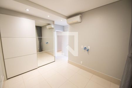 Apartamento para alugar com 235m², 3 quartos e 3 vagasSuíte 2