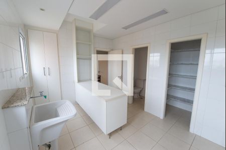Apartamento para alugar com 235m², 3 quartos e 3 vagasÁrea de Serviço