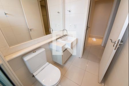 Apartamento para alugar com 235m², 3 quartos e 3 vagasBanheiro da Suíte 1