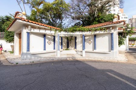 Casa à venda com 201m², 4 quartos e 4 vagasÁrea comum