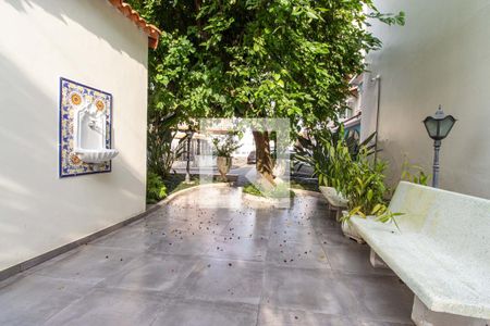 Casa à venda com 201m², 4 quartos e 4 vagasÁrea comum