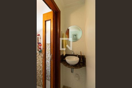 Casa à venda com 201m², 4 quartos e 4 vagasLavabo