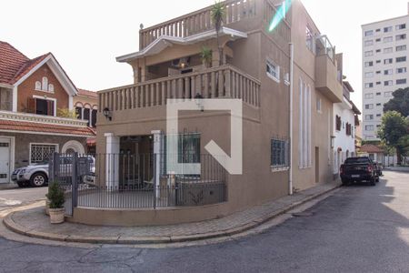 Casa à venda com 201m², 4 quartos e 4 vagasFachada da casa