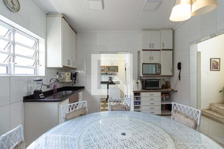 Casa à venda com 201m², 4 quartos e 4 vagasCozinha