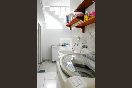 Casa à venda com 144m², 3 quartos e 1 vagaÁrea de Serviço