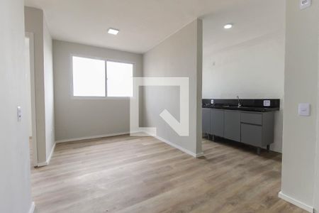 Sala de apartamento para alugar com 2 quartos, 42m² em Vila Lourdes, São Paulo