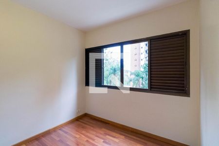 Apartamento à venda com 130m², 3 quartos e 3 vagasquarto