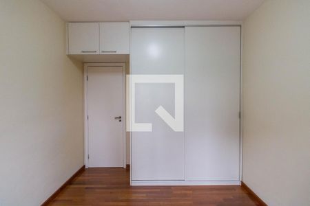 Apartamento à venda com 130m², 3 quartos e 3 vagasquarto 2