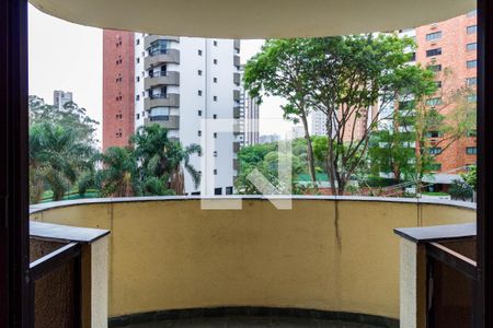 Apartamento à venda com 130m², 3 quartos e 3 vagasvaranda