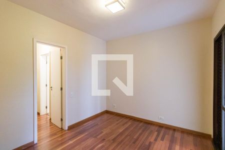 Apartamento à venda com 130m², 3 quartos e 3 vagasquarto 3