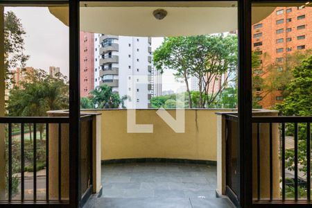 Apartamento à venda com 130m², 3 quartos e 3 vagasvaranda