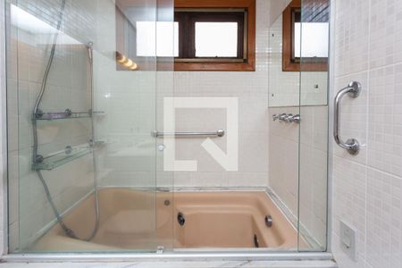 Apartamento à venda com 125m², 2 quartos e 1 vaga Apartamento à venda com 125m², 2 quartos e 1 vagaBanheiro Suite