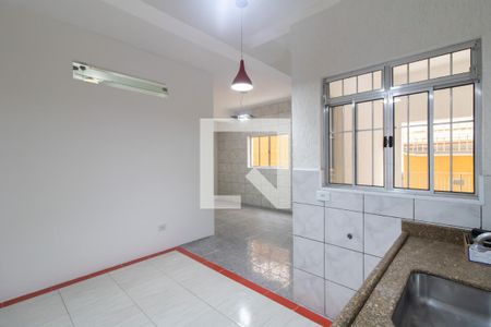 Casa de condomínio para alugar com 81m², 3 quartos e sem vaga Casa de condomínio para alugar com 81m², 3 quartos e sem vagaCozinha