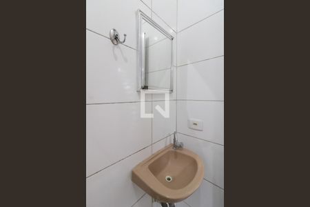 Casa de condomínio para alugar com 81m², 3 quartos e sem vaga Casa de condomínio para alugar com 81m², 3 quartos e sem vagaBanheiro