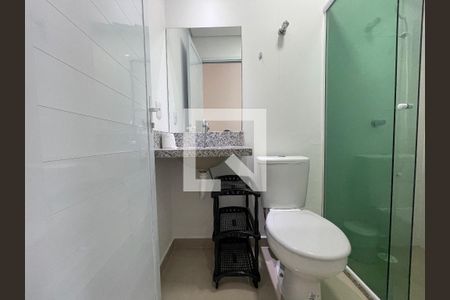 Banheiro kitnet de kitnet/studio para alugar com 1 quarto, 20m² em Vila Butantã, São Paulo