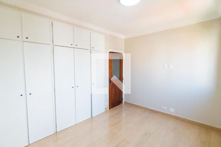 Apartamento à venda com 180m², 3 quartos e 3 vagasQuarto 2