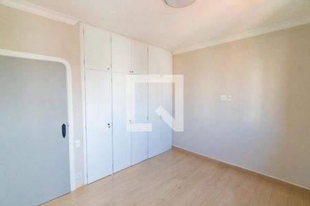 Apartamento à venda com 180m², 3 quartos e 3 vagasQuarto 1
