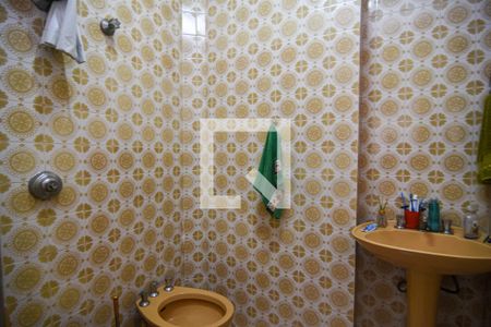 Banheiro de apartamento à venda com 2 quartos, 80m² em Centro, Niterói