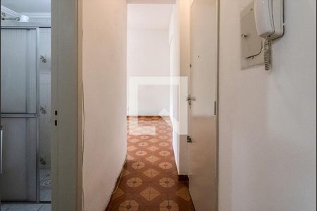 corredor para os cômodos de apartamento para alugar com 1 quarto, 52m² em Liberdade, São Paulo