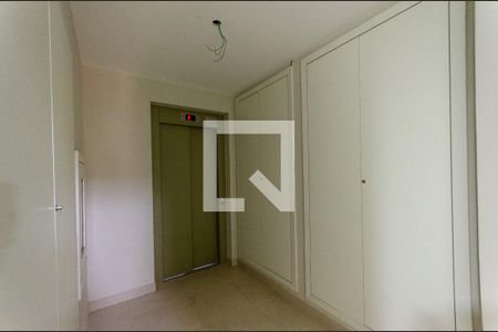 Apartamento para alugar com 60m², 2 quartos e 1 vagaElevador