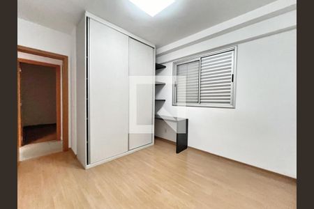Apartamento à venda com 85m², 3 quartos e 3 vagasQuarto 1