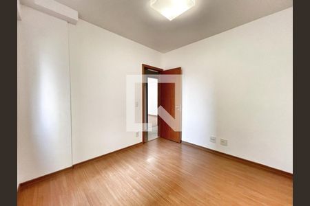 Suíte de apartamento à venda com 3 quartos, 85m² em Funcionários, Belo Horizonte