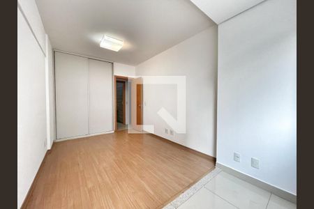 Apartamento à venda com 85m², 3 quartos e 3 vagasQuarto 2