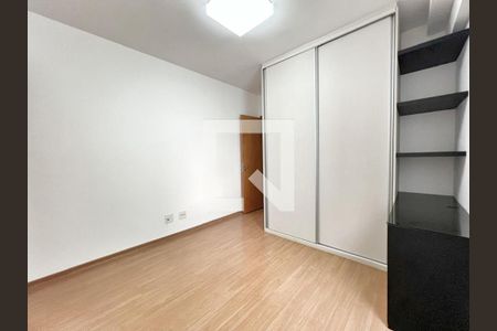 Apartamento à venda com 85m², 3 quartos e 3 vagasQuarto 1