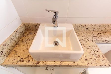 Apartamento à venda com 66m², 3 quartos e 1 vaga Apartamento à venda com 66m², 3 quartos e 1 vagaBanheiro da Suíte 2