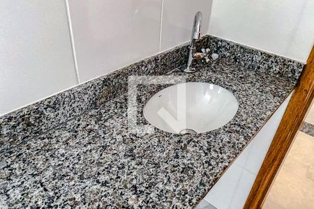 Apartamento à venda com 46m², 2 quartos e sem vagaBanheiro
