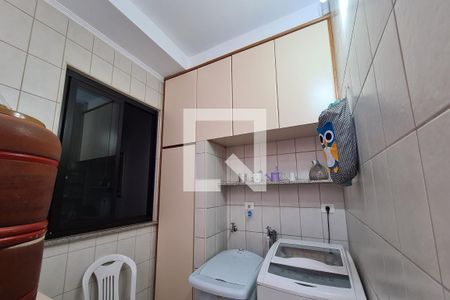 Casa à venda com 160m², 3 quartos e 2 vagas Casa à venda com 160m², 3 quartos e 2 vagasÁrea de Serviço