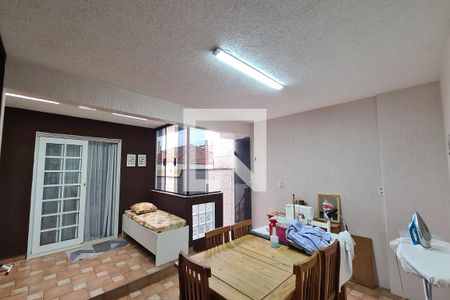 Casa à venda com 160m², 3 quartos e 2 vagas Casa à venda com 160m², 3 quartos e 2 vagasatelie