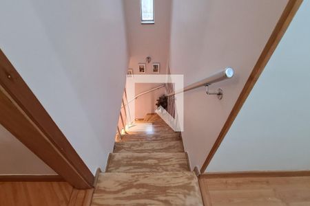 Casa à venda com 160m², 3 quartos e 2 vagas Casa à venda com 160m², 3 quartos e 2 vagasCorredor dos quartos