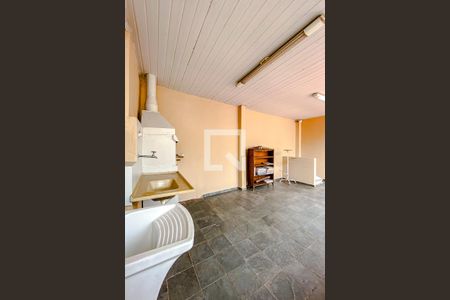 Casa à venda com 180m², 3 quartos e 1 vagaÁrea externa