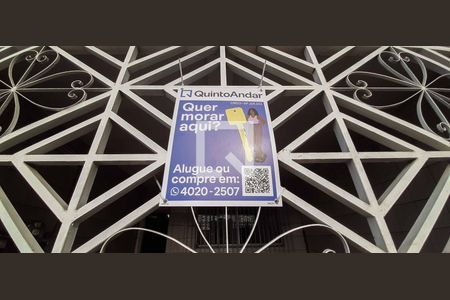 Casa à venda com 141m², 4 quartos e 2 vagas Casa à venda com 141m², 4 quartos e 2 vagasPlaca QA Instalada