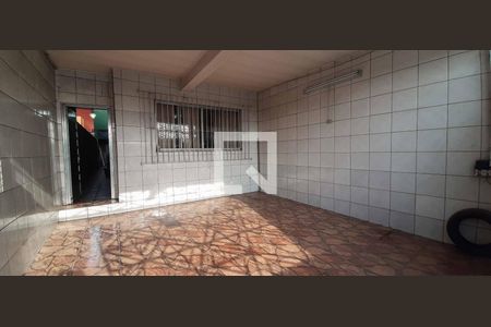 Casa à venda com 141m², 4 quartos e 2 vagas Casa à venda com 141m², 4 quartos e 2 vagasGaragem