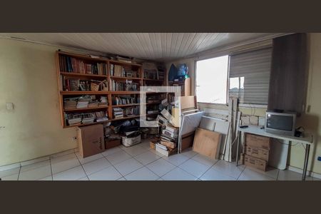 Casa à venda com 141m², 4 quartos e 2 vagas Casa à venda com 141m², 4 quartos e 2 vagasEscritório