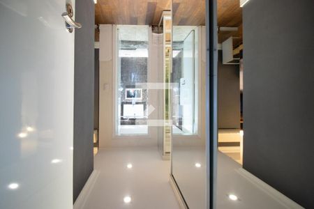 Apartamento à venda com 222m², 4 quartos e 4 vagasArmários