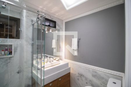 Apartamento à venda com 222m², 4 quartos e 4 vagasBanheiro 